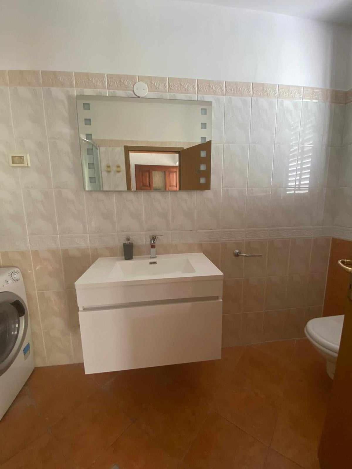 코페르 Apartma Lana21 아파트 외부 사진